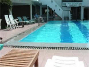 होटल Prince Hotel Chiang Mai